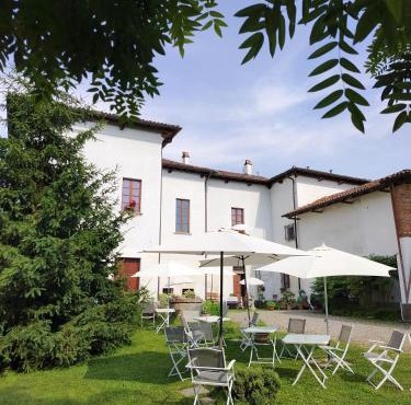 Appartamenti con Giardino privato e vista Corte - Arena Po