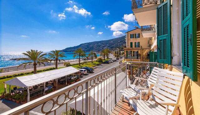 Appartamento Fronte Mare a Ospedaletti by Wonderful Italy