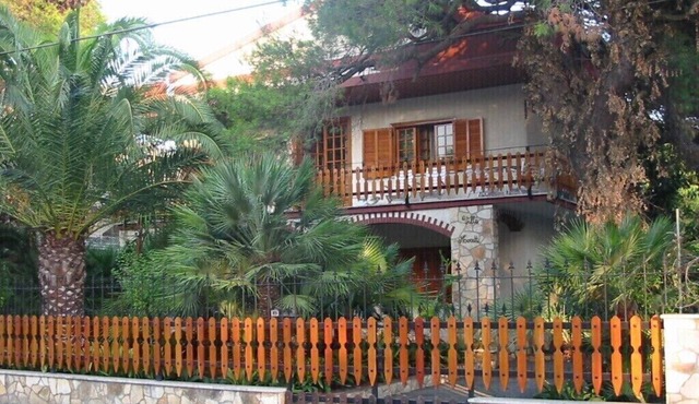Appartamento in Villa con Pineta 2