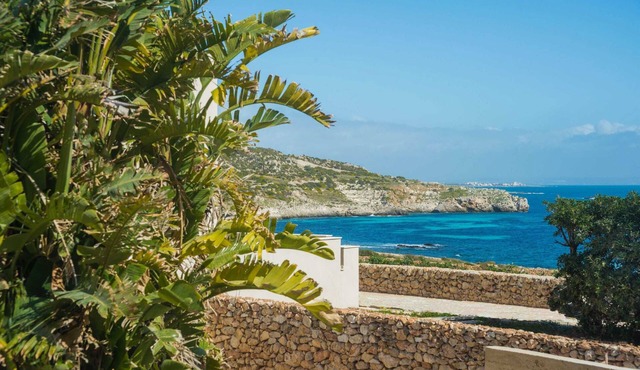 Authentic Refuge On The Coast Villa With Sea View