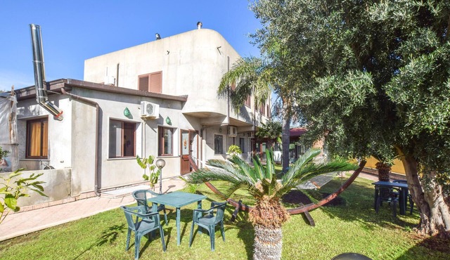 Awesome home in Melito di Porto Salvo