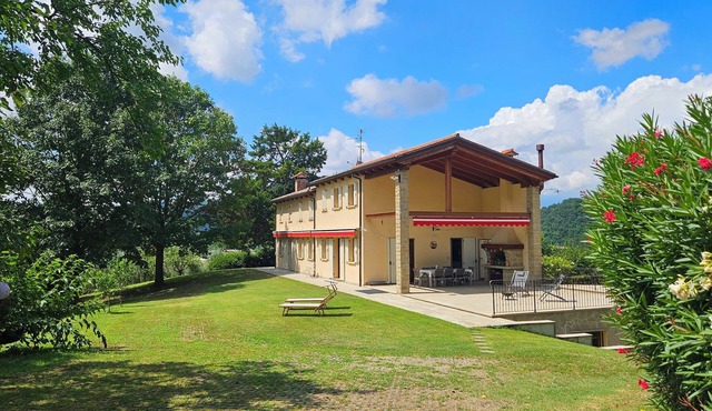 B&B Villa Euganea, large room with single beds, private bathroom, view Hills