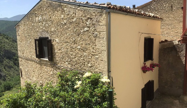Beautifully situated holiday home in one of the most Borgho of Italy