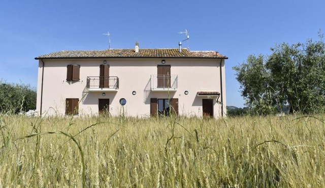 Casa in Campagna, Tavernelle di Serrungarina
