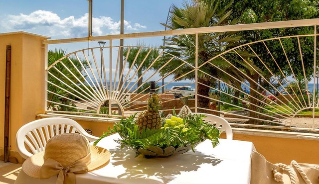 Casa Morgana-Beachfront