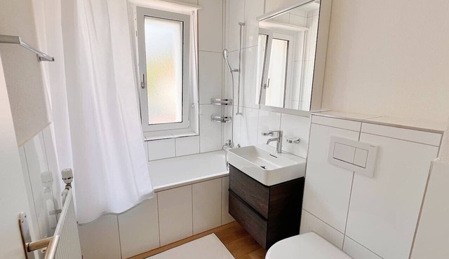 Central Apartment with luxury style & Netflix!