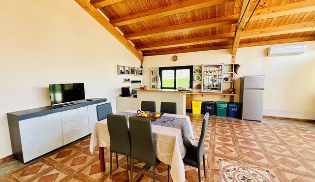 Chalet Con Piscina