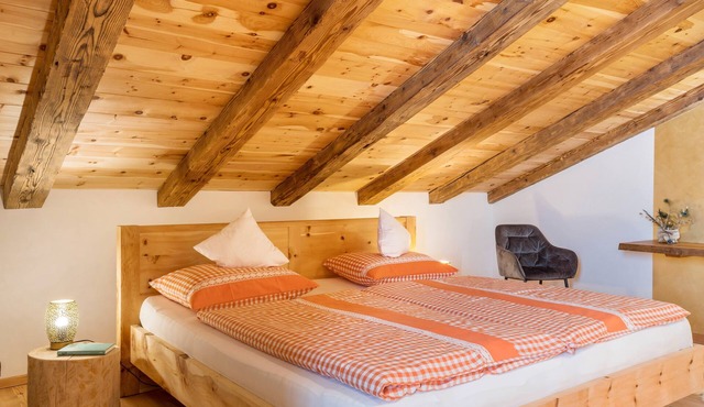 Chalet 'Himmel' with Mountain View, Private Garden and Wi-Fi