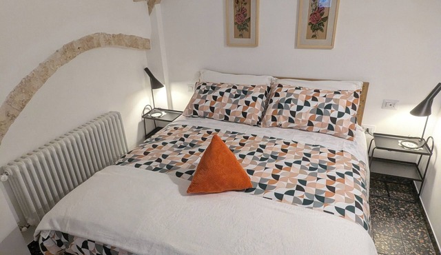 Charming 1-bedroom house in adorable Putignano with WiFi, AC