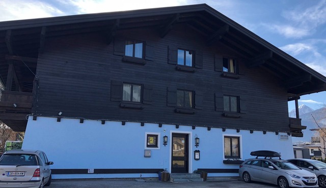 Charming traditional Austrian bed & breakfast in Goldegg