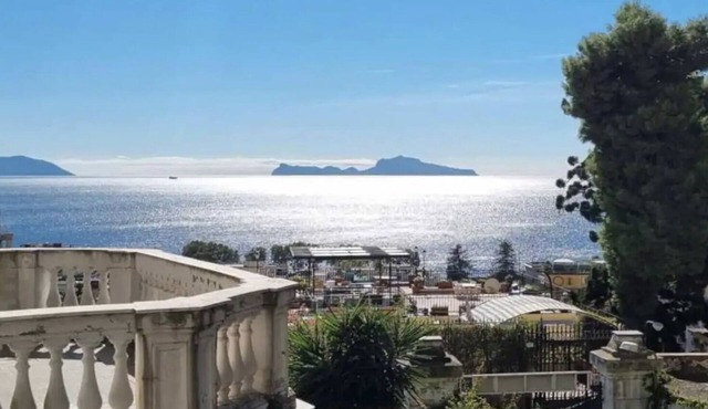 Corso Vista Mare - Elegant house with Capri's view by Italianhost