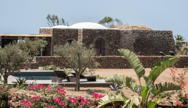 Corte Pantesca. A retreat with two luxury villas