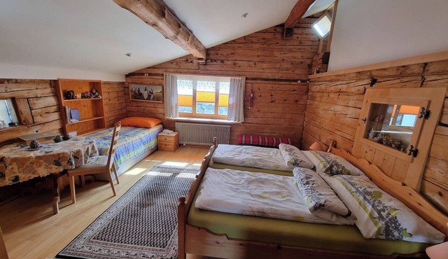 Demvitg, Pitasch, (Pitasch), 11001B by Interhome