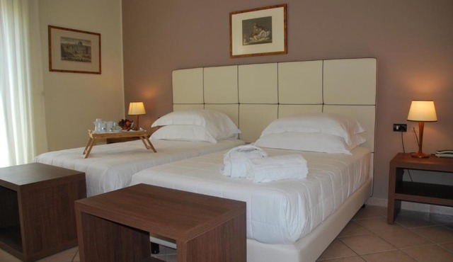 Domus Mariae Albergo