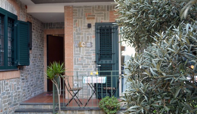 Elegant triple room in delux apartment with parking space