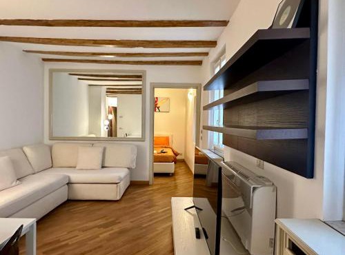 Elegant Sophisticated flat in the heart of Brera