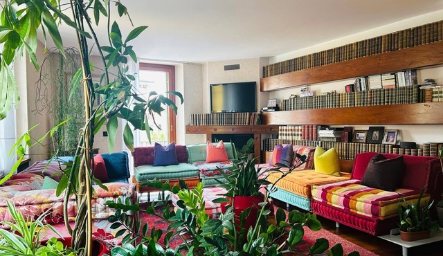 Exceptional Exclusive Elegant 300 sq.mt. apartment in lovely Verona