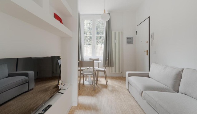 GuestHost - Comfy Apartment X2 Turro MM1