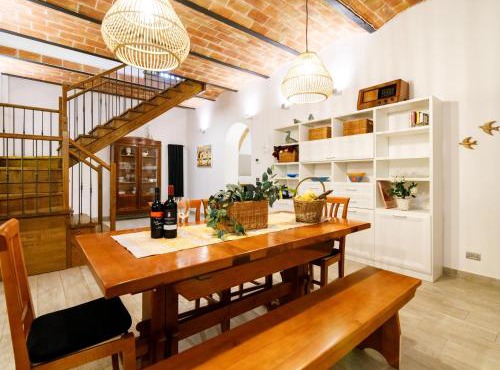 GuestHost - Podere Rural Chic - Garden & Parking