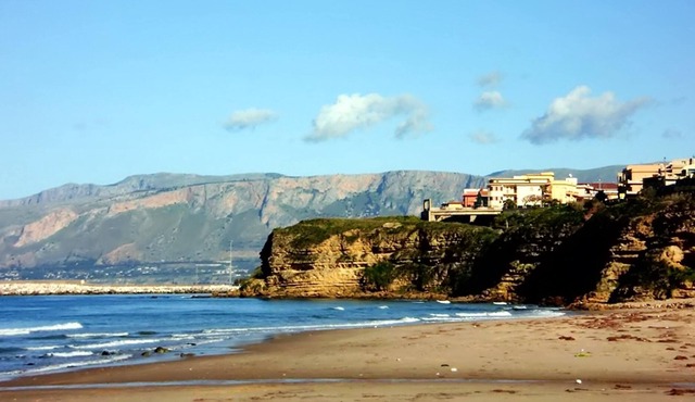 Homerez - Beautiful villa for 6 ppl. with terrace at Balestrate