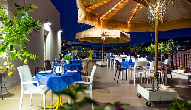 Hotel Antagos