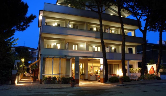 Hotel Eros Residence