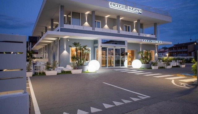 Hotel Kuma