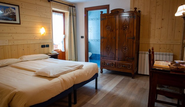 Hotel Santa San