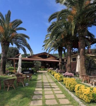Il Borgo sul Lago