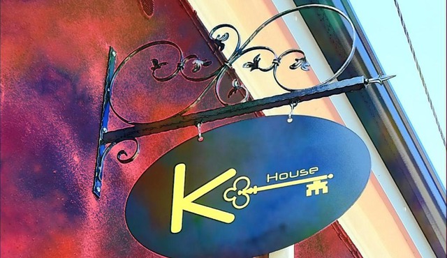 Karingo House