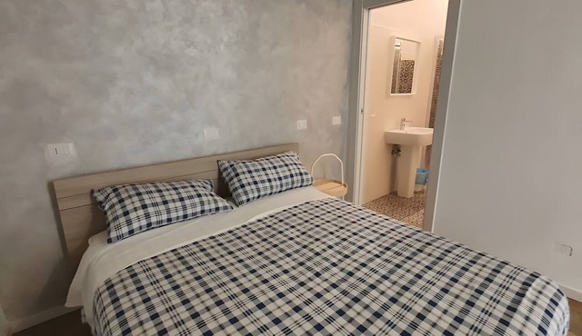 'La Cà De' Mi Vecc' with Private Terrace and Wi-Fi