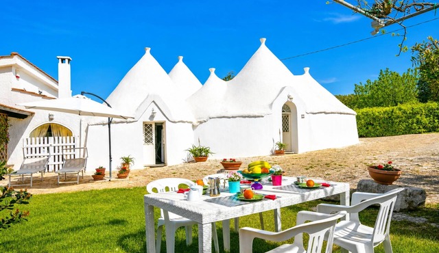La Casa Sulla Roccia Trulli Pool
