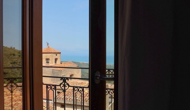 Le Signorine Panoramic apts: Donna Rosina