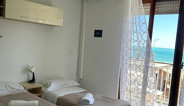 Lora Hotel