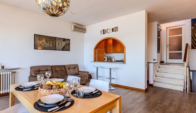 Lovely apartment for 4 guests with A/C, WIFI, TV and terrace