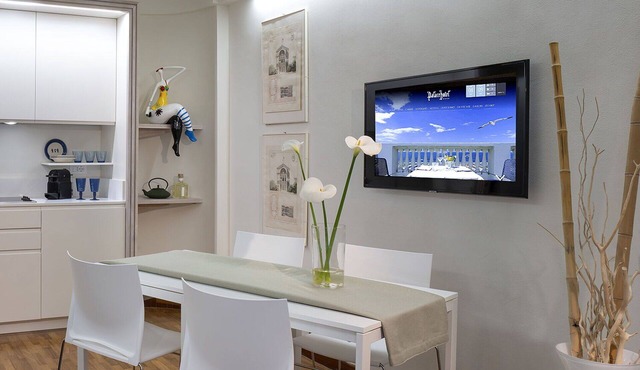 Lovely apartment for 4 guests with pool, WIFI, A/C, TV and balcony