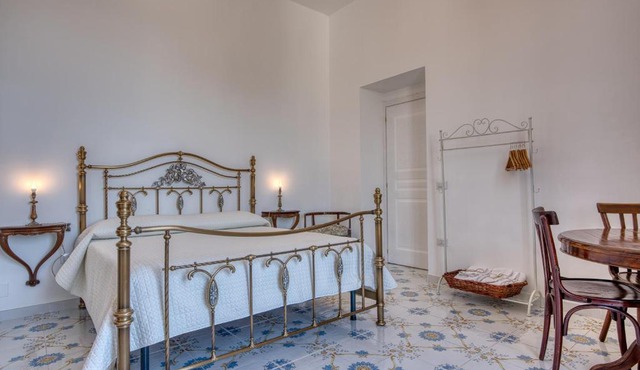Lumina Two Suites in Historic Villa near Pompeii