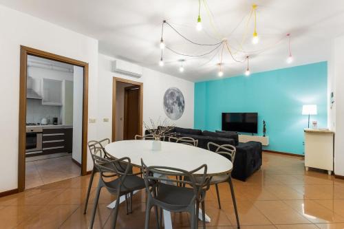 Marche Apt - Wifi - Metro M3 - Culla