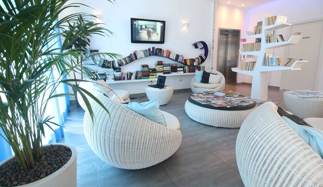 Maree Hotel