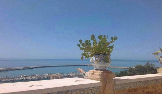 "Marisa" independent villa 150 meters from the beach with private garden