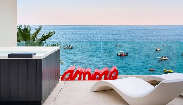 Marvelous Chic apartment with Jacuzzi and majestic sea view in Letojanni - DiCasaInSicilia