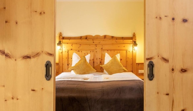 NATURLOFT "ZIRBENRUHE" with balcony and mountain view B&B - Naturhotel Hüttenwirt