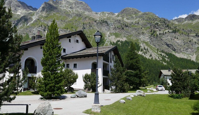 Nice apartment for 4 people with WIFI, TV, balcony and pets allowed