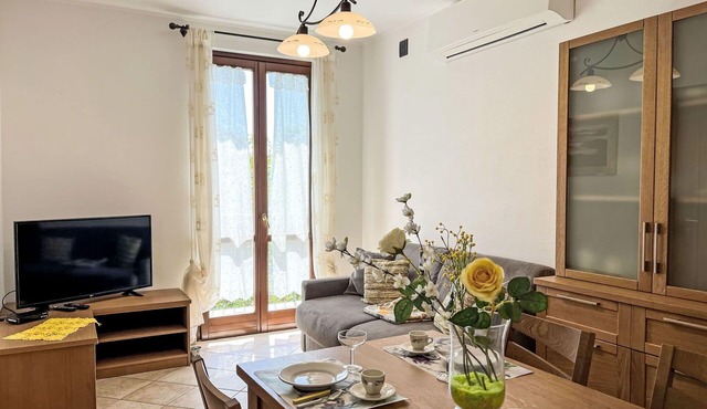 Nice apartment for 5 people with WIFI, TV, patio, pets allowed and panoramic view