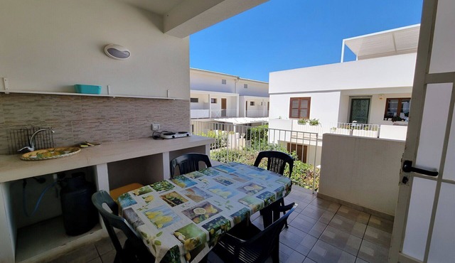 Nice apartment for 5 guests with WIFI, A/C, TV and veranda
