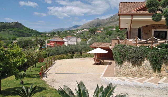 Nice apartment for 4 guests with A/C, WIFI, TV, terrace, pets allowed and panoramic view