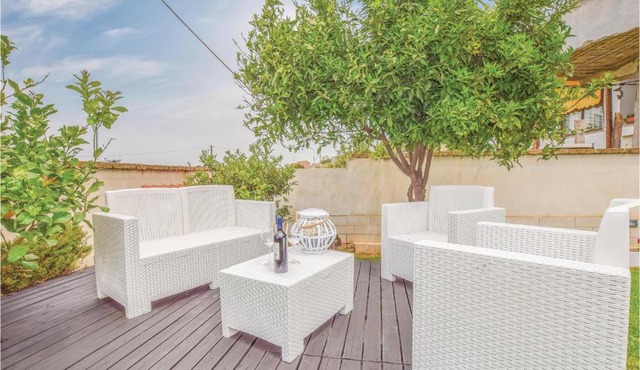 Nice Home In Scoglitti With Wifi