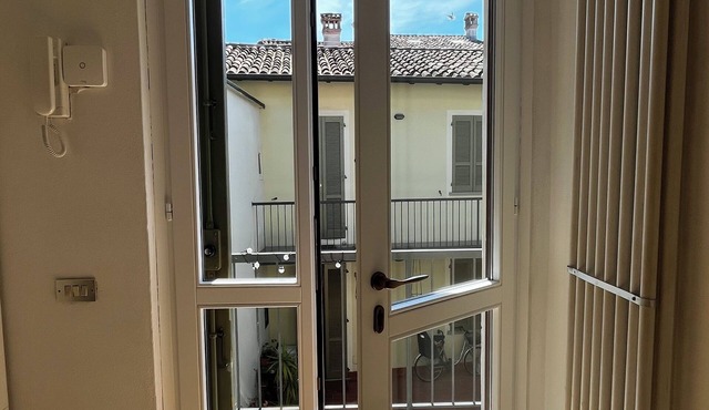 P4CremaHome railing house in the footsteps of CMBYN