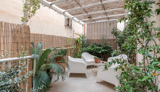 S. Agostino Apartment w/ Terrace by Wonderful Italy