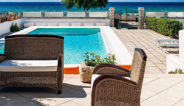 Sea front private villa with pool and sea views